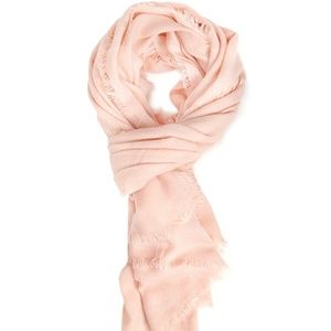 Long light pink fringed scarf ❤️